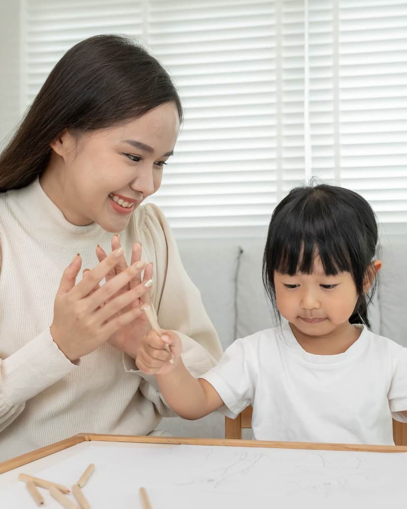 Guru datang ke rumah mengajar anak